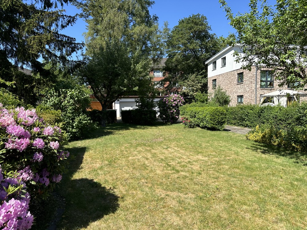 EFH – Grundstück in Alt-Osdorf für 2,5 – geschossiges Haus im Bauhausstil