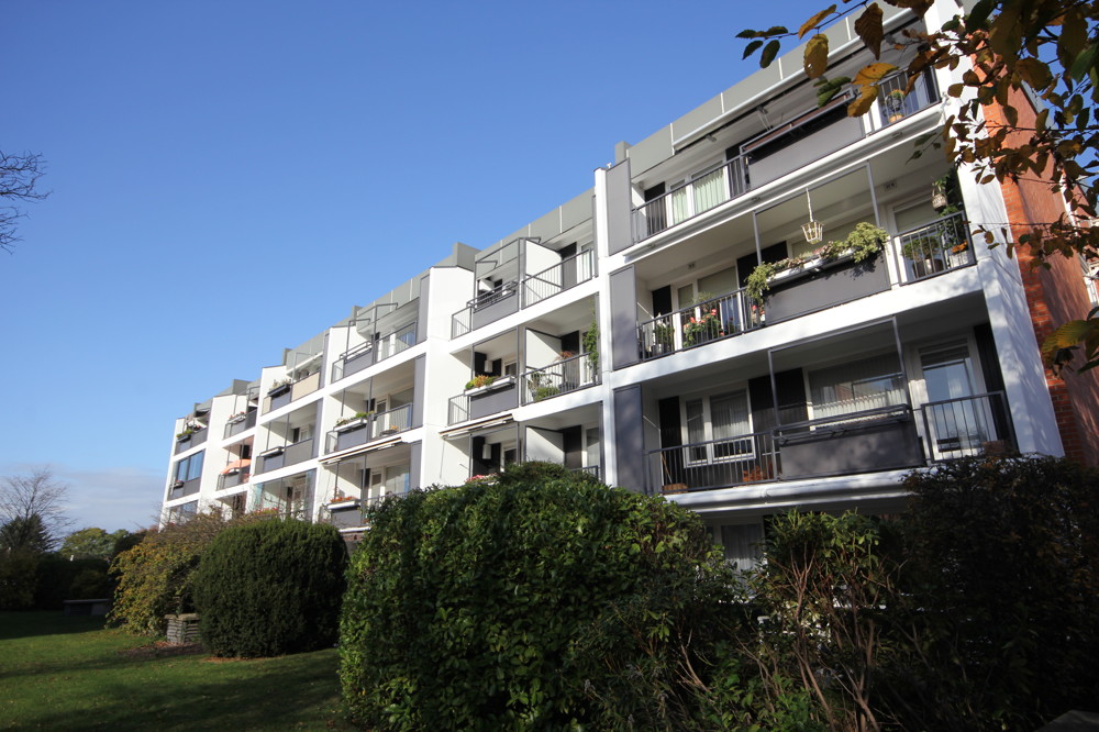 Großzügige 3-Zimmer-Wohnung mit Blick ins Grüne in Schenefeld-Dorf